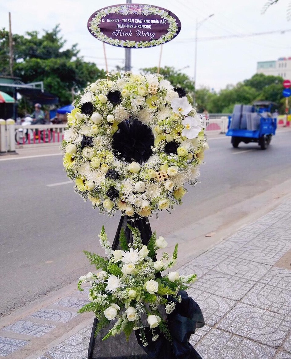 Kệ Hoa Chia Buồn CB0009